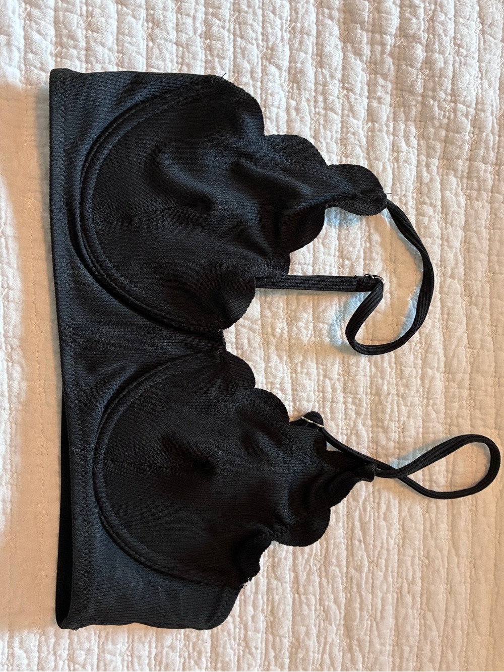 Source Unknown Black Scallop-Edge Bikini Top